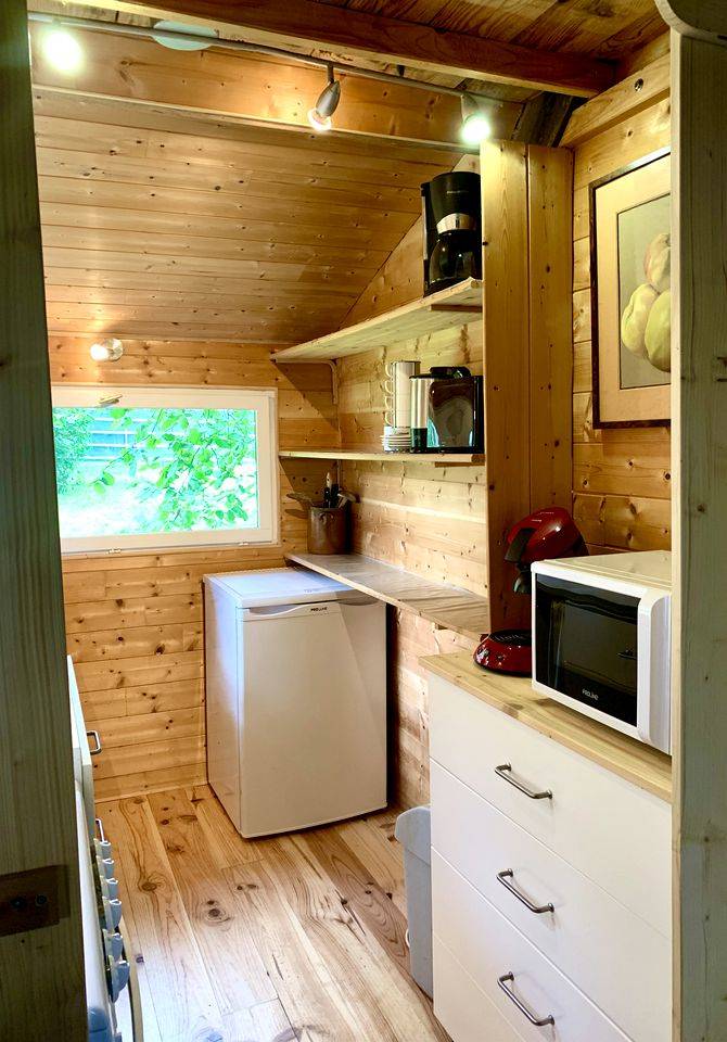 Cosy Cabin in the Woods near Nevers for Luxury Camping in France — photo 3