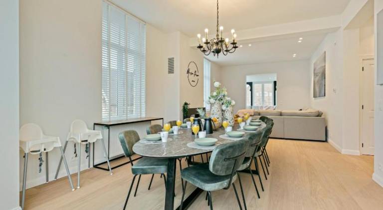 Vacation home with 5 rooms for 12 persons in De Panne