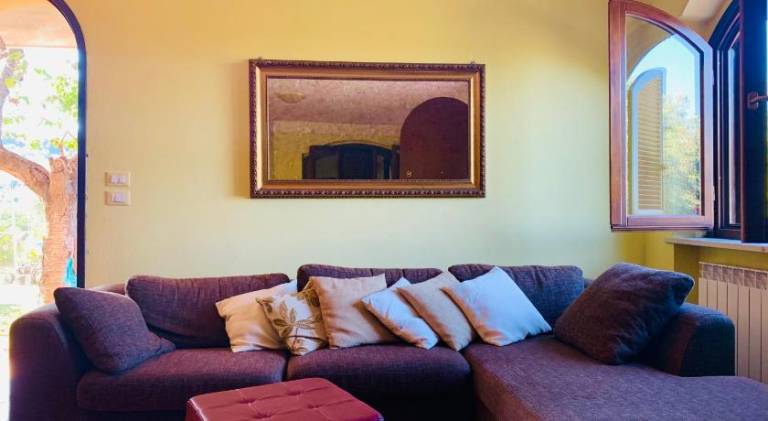 Villa with pool & jacuzzi | Pets are welcome — photo 2