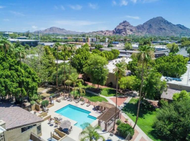 Condo Orange Grove Estates