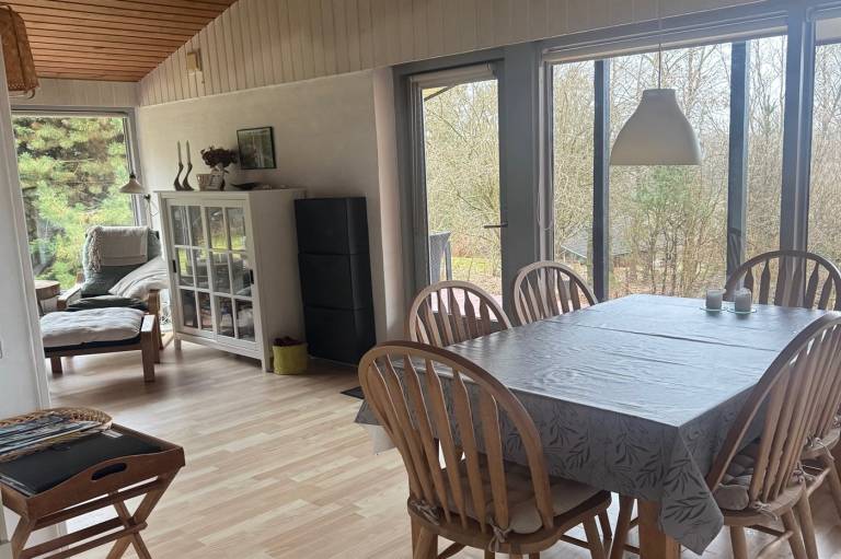 Fully equipped lovely vacation home with patio | Pets are welcome — photo 4