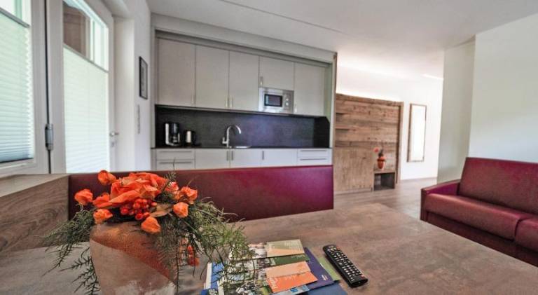 Serviced apartment with garden, terrace & pool — photo 2