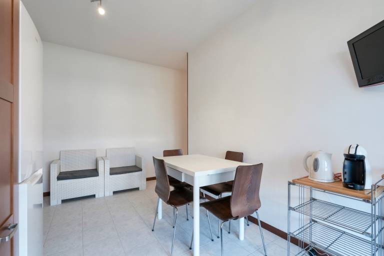 Pleasant apartment with patio | Dogs allowed — photo 3