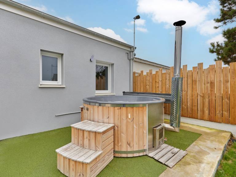 Vacation home with hot tub, terrace & yard | Pet-friendly — photo 4