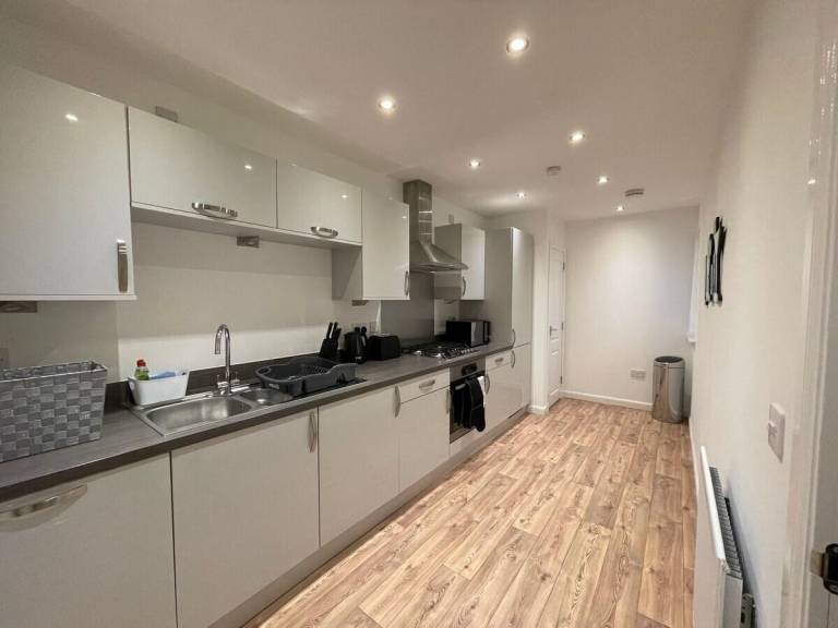 Rental apartment with 2 rooms for 4 persons — photo 2