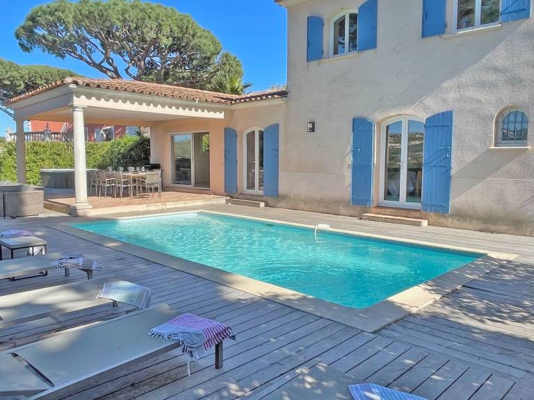 Ferienhaus mit Hund in Sainte-Maxime Côte d'Azur f&uuml;r max. 8 Personen