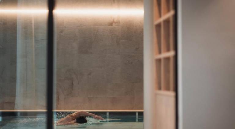 Serviced apartment with pool, garden & sauna — photo 4