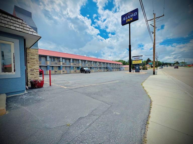 Alamo Inn — photo 4