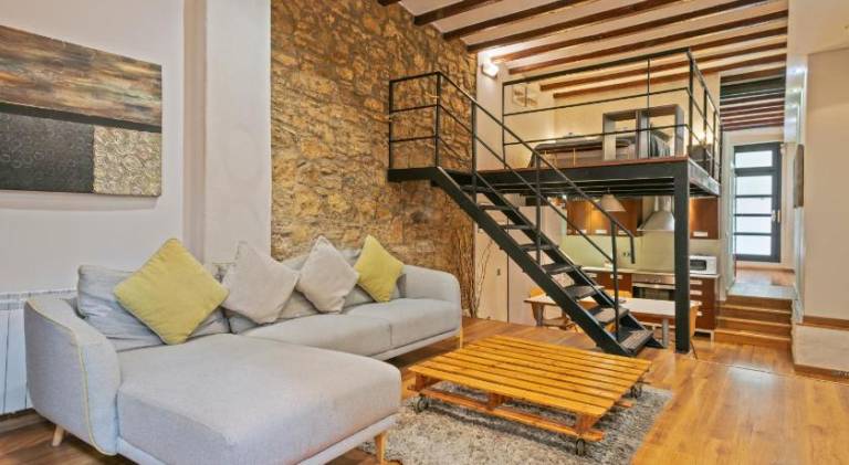 Fully equipped holiday apartment with patio | Near Sagrada Família | Dogs allowed in Barcelona