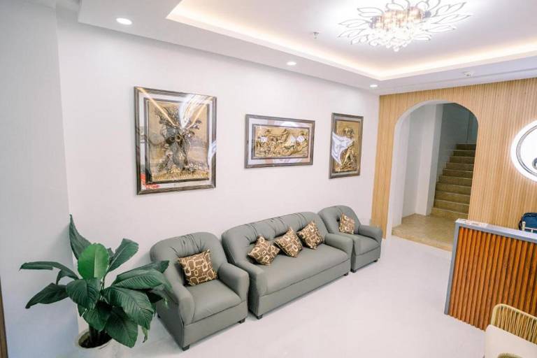 Spotlight Hotel near Hundred Islands Wharf — photo 3