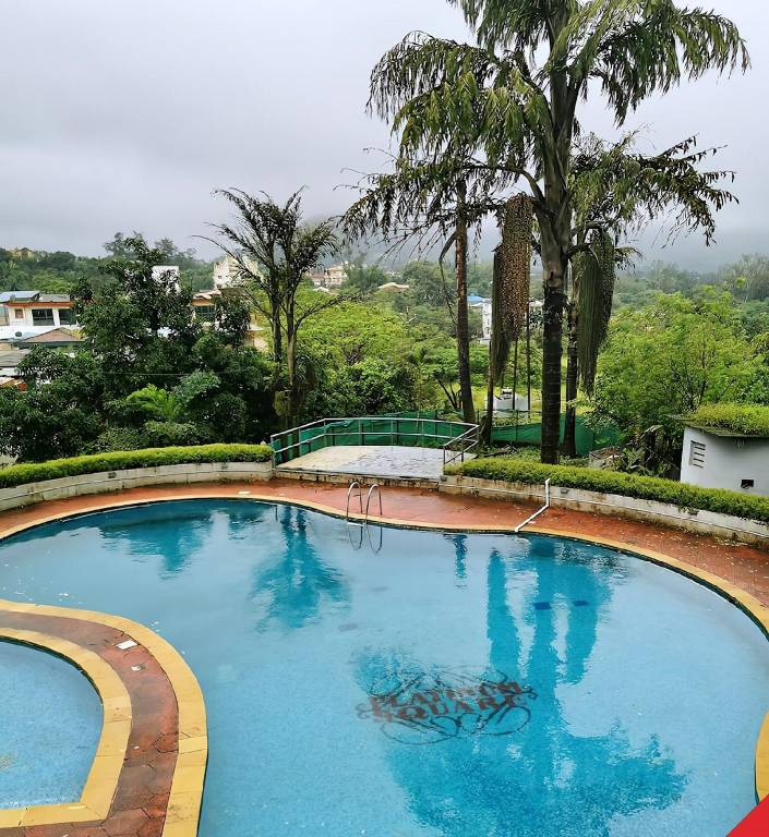Villa with pool — photo 3