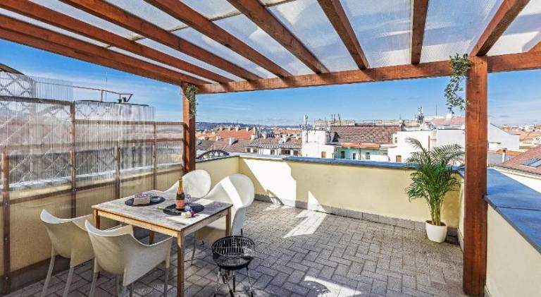Rental apartment with patio | Dogs allowed in Prague