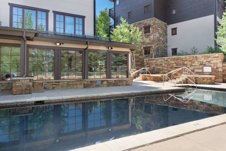 Condo  Beaver Creek