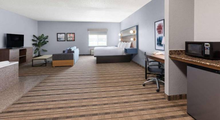 AmericInn by Wyndham Grinnell — photo 5