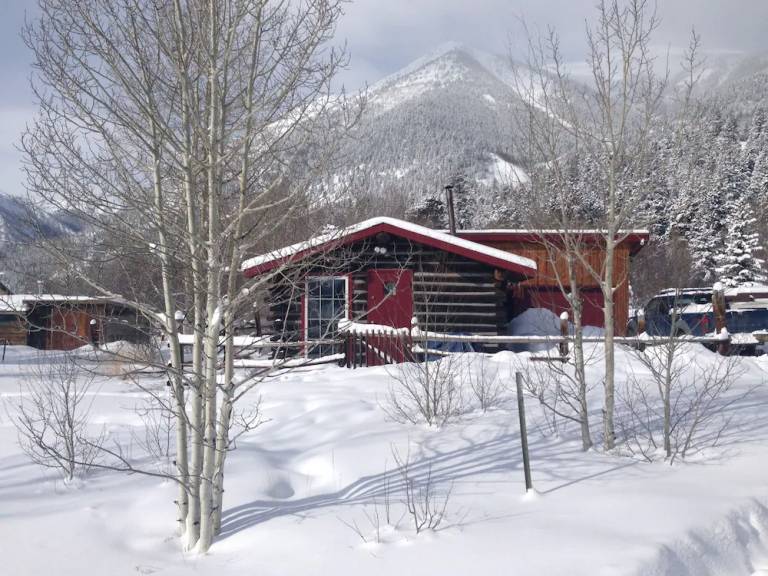House  Twin Lakes