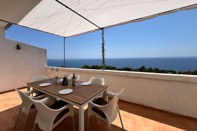 Holiday apartment with terrace | Sea view in Hvar