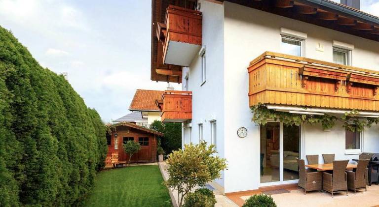 Vacation home with 4 rooms for 9 persons in Rosenheim