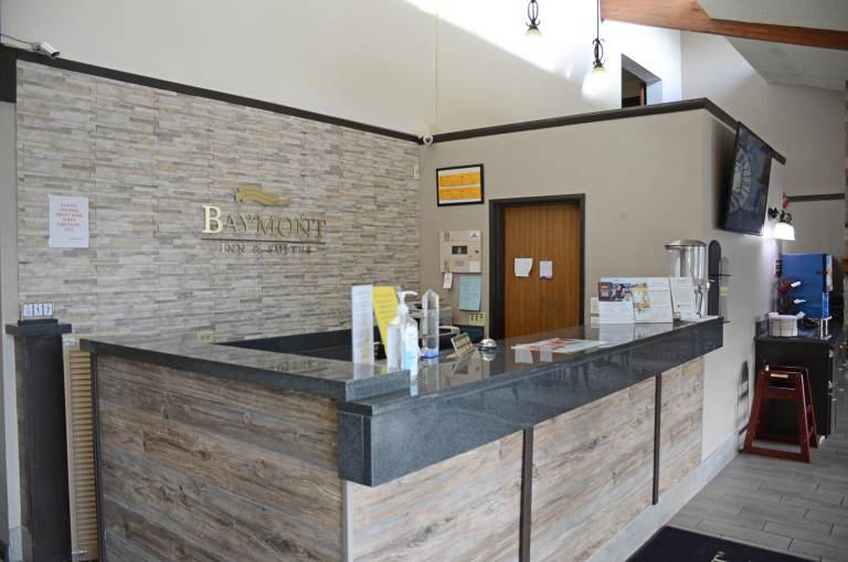 Baymont by Wyndham Waupun — photo 5