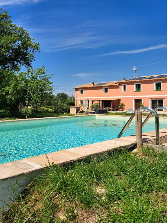 Villa 'All'ombra Della Quercia' with Private Pool, Wi-Fi and Air Conditioning in Fano