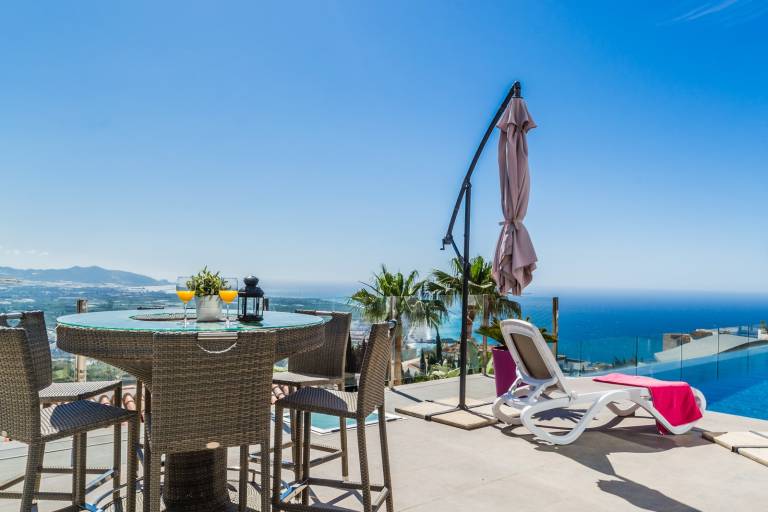 Villa 'Malaika' with Sea View, Wi-Fi and Air Conditioning — photo 5