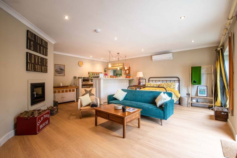 Lodge Trowbridge