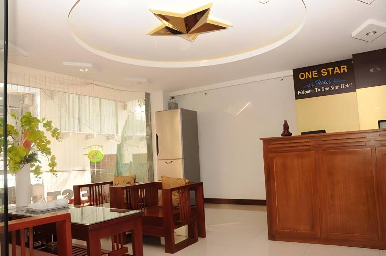 One Star Hotel Danang — photo 3