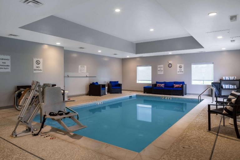 Microtel Inn & Suites by Wyndham Winchester — photo 5