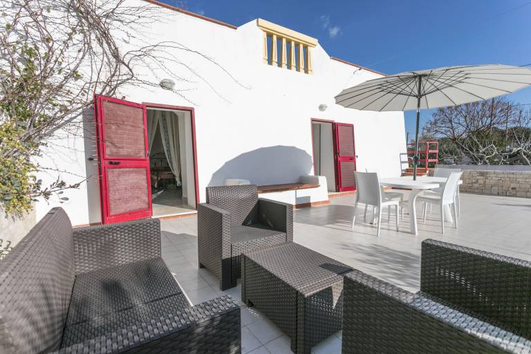 Villa with BBQ & garden — photo 4