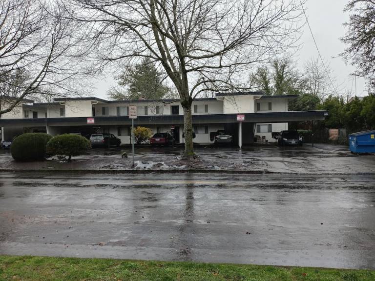 Condo  Northeast Salem