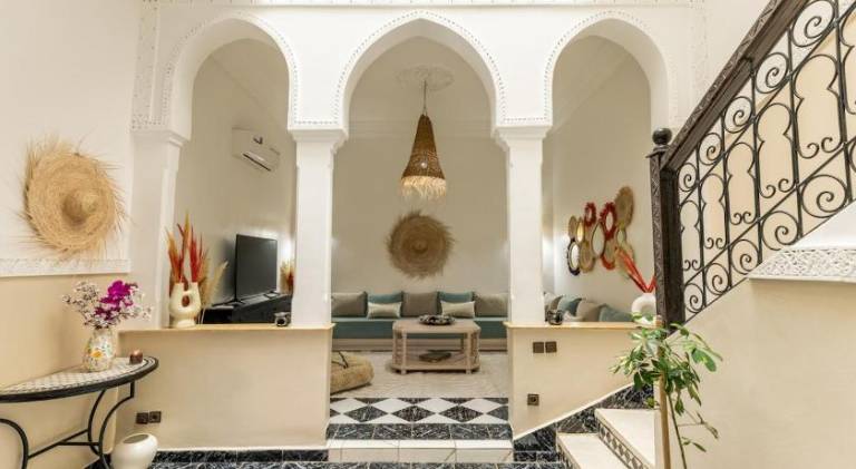 Villa with pool | Next to Ben Youssef Madrasa — photo 3