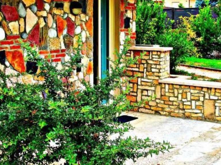Wohnung 'Provence' mit eigener Terrasse in Garda