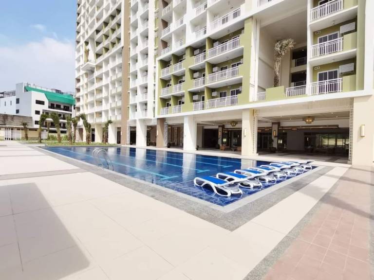 The Celandine by DMCI Homes 1BR with Balcony — photo 3