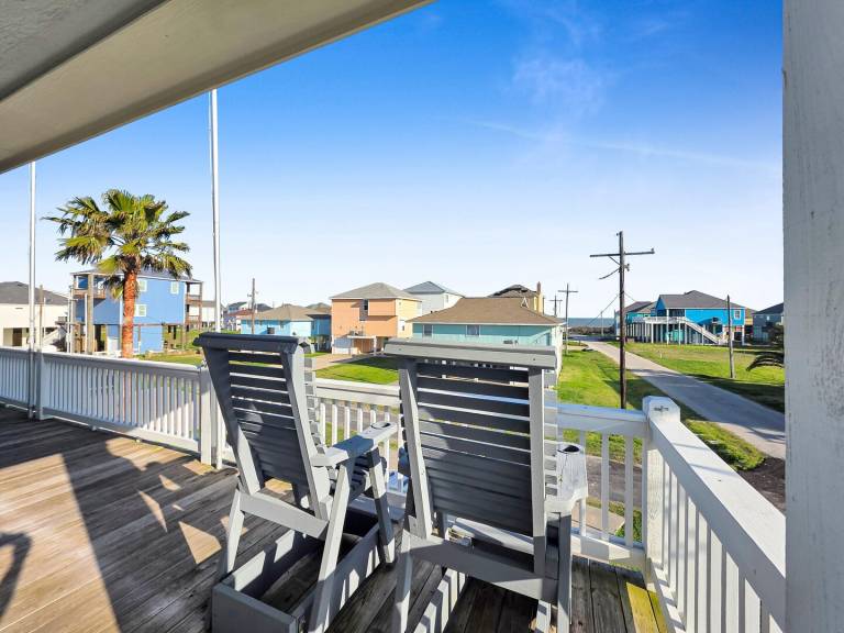 Family-oriented lovely vacation home with terrace | Pet-friendly — photo 3