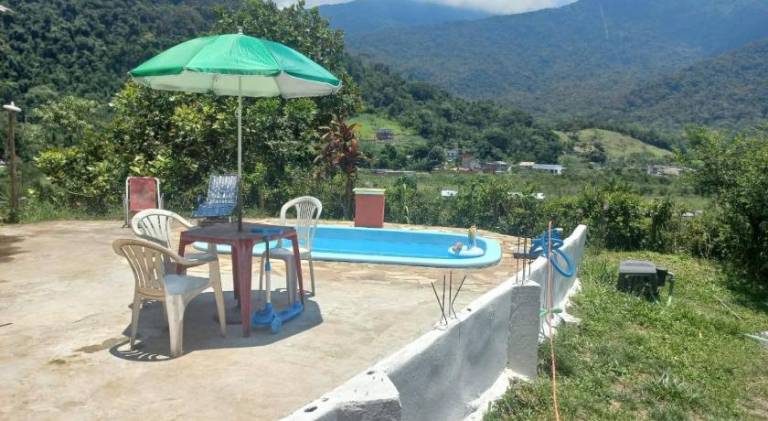 Vacation home with pool | Pet-friendly — photo 5