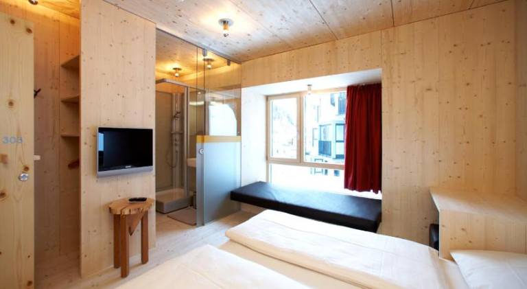 Vacation home with sauna & terrace — photo 2