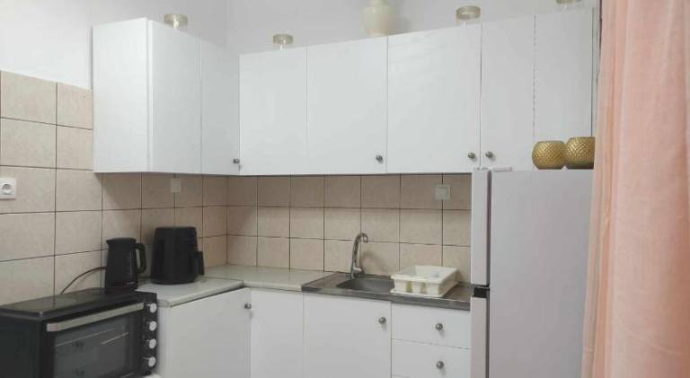 Apartment with garden & terrace — photo 5