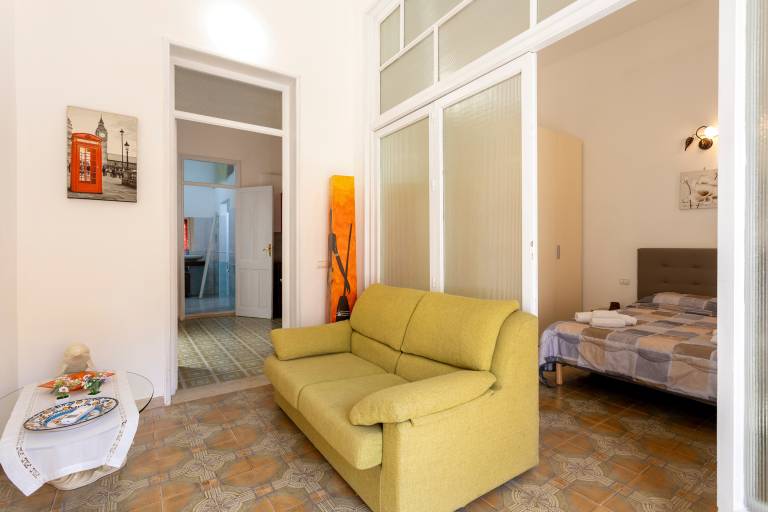 House | City view — photo 3