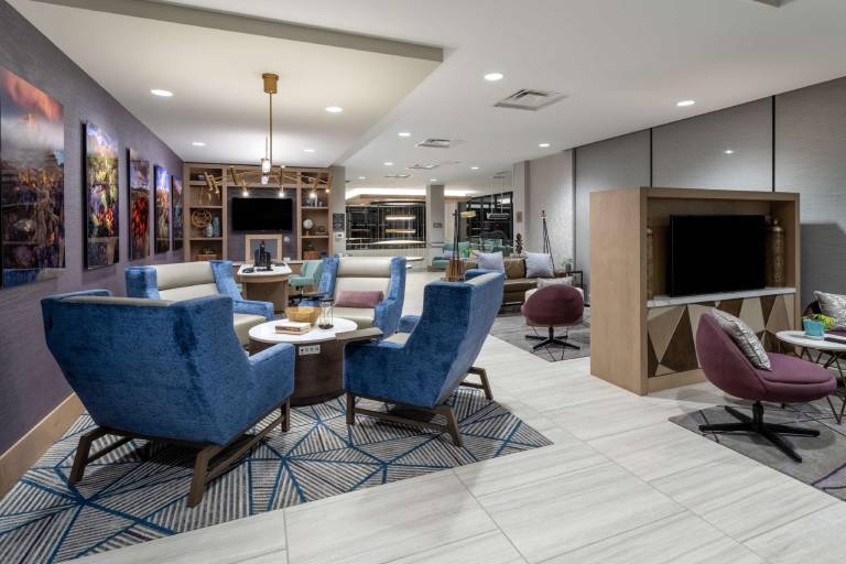Hilton Garden Inn Albuquerque Downtown — photo 2