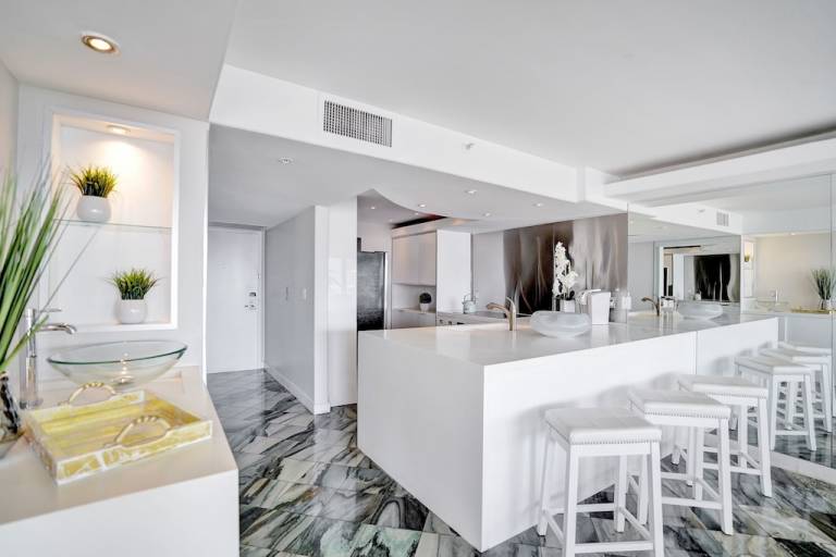 Condo  Miami Beach