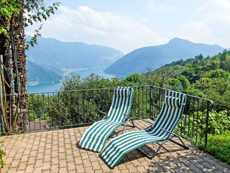 Holiday apartment with patio | Nature view — photo 2