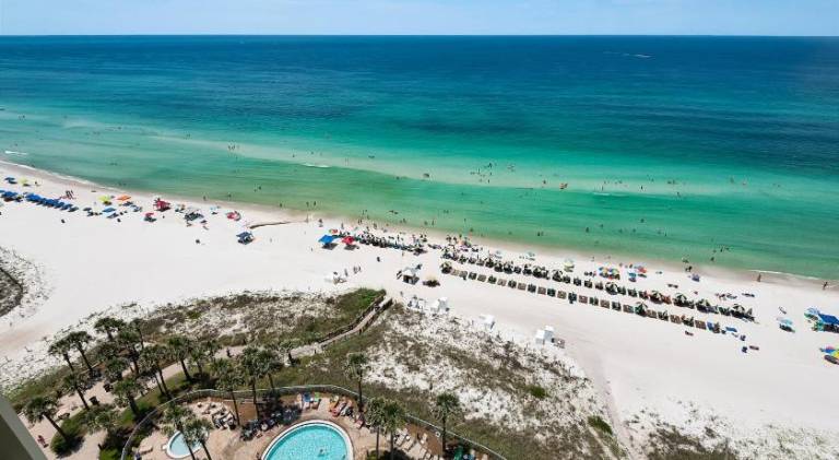 Vacation home with jacuzzi, barbeque & patio | Close to the beach | Pets are welcome — photo 5