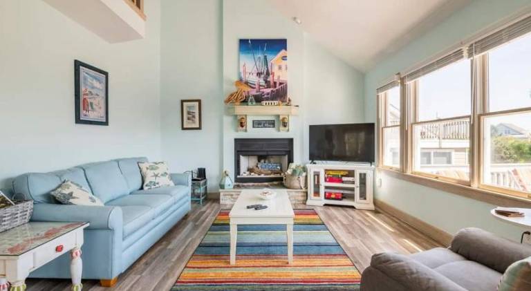 Nice vacation home with pool | Beach nearby | Pets allowed in Nags Head, NC