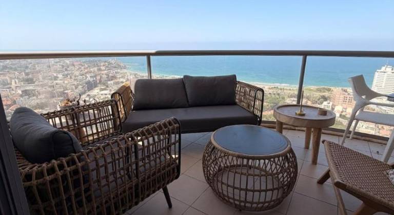 Spacious Sea View Apartment in Neve Tzedek Tower — photo 4