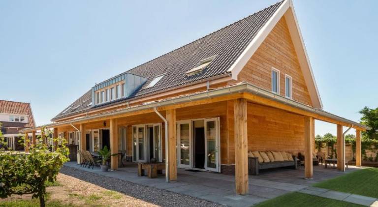 House with garden & terrace — photo 3
