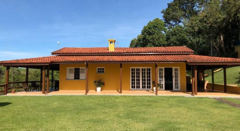 Vacation home with pool in Socorro