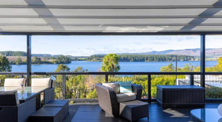 Nice house with hot tub | Pets are welcome — photo 4