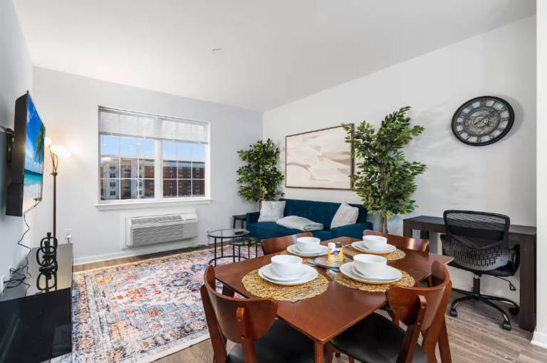 Experience Urban Luxury: 25 Mins Away From Soho NY — photo 3