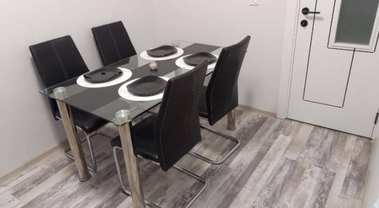 Apartment with terrace — photo 4