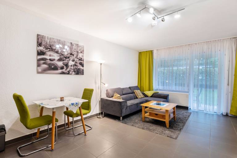 Apartment with patio & garden | Garden view in Willingen