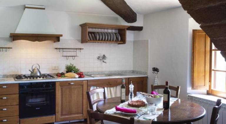 Vacation home with barbeque, pool & garden — photo 4